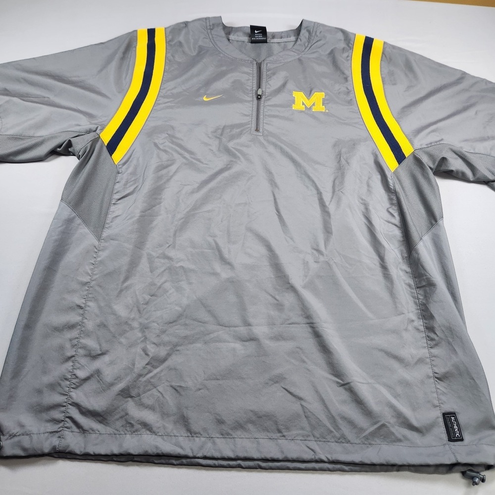 Nike University of Michigan Football Gray Short Sleeve 1/2 Zip Pullover XL